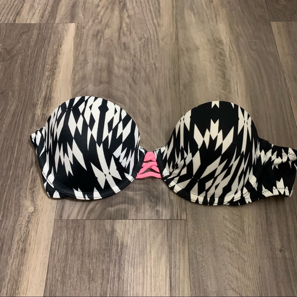 Black and White Victoria’s Secret Bikini Top Size 34B